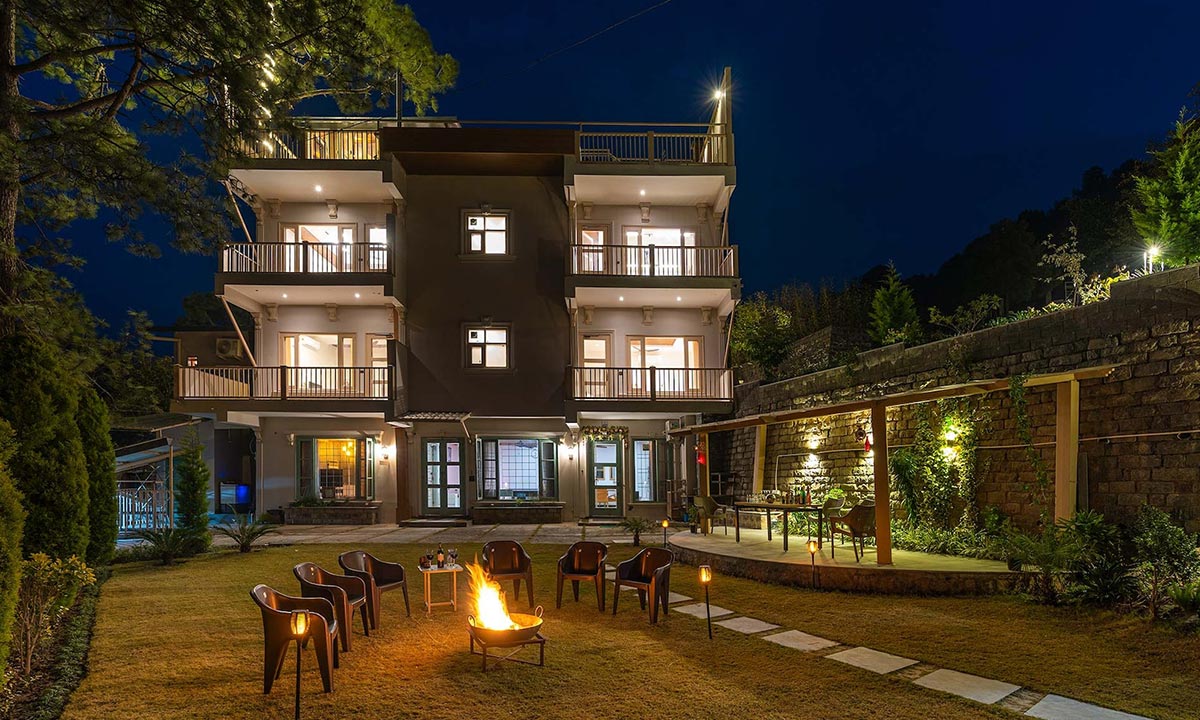 Gossip with your Team in the best Private villa in Kasauli