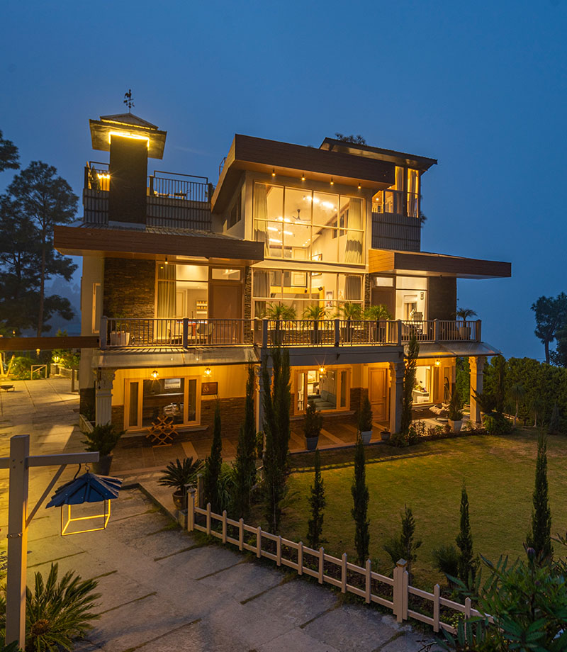 Luxury in the Lap of Nature: Premium Hill Station Retreats in Kasauli.